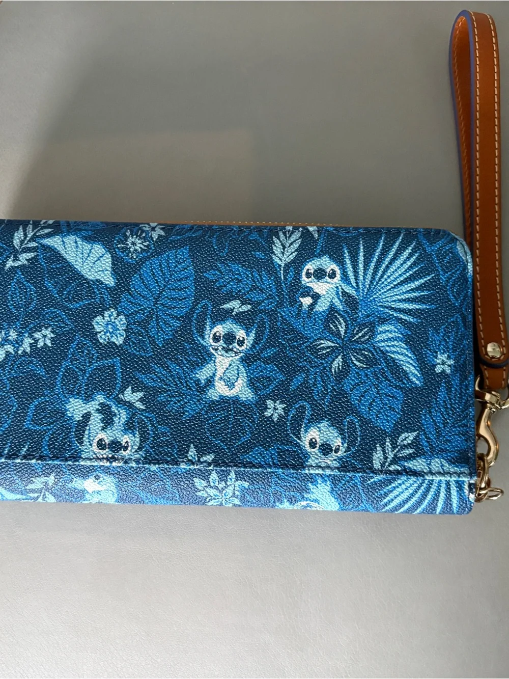 Dooney & Bourke dooney bourke